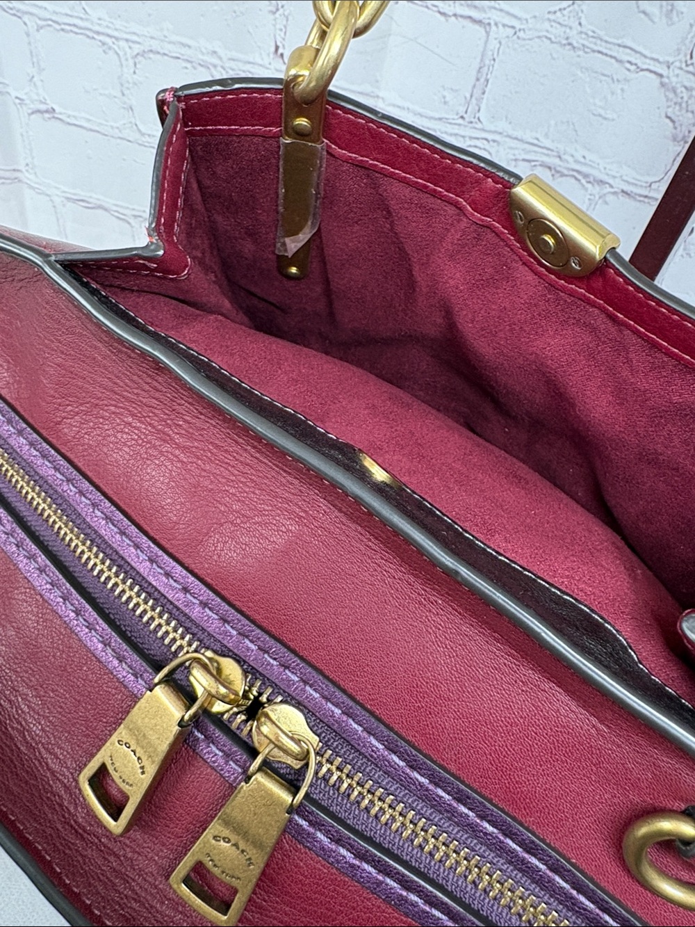 LOWST Coach Dreamer 27 “Endless Possibilities of NYC” Leather Crossbody Handbag - Picture 12 of 16